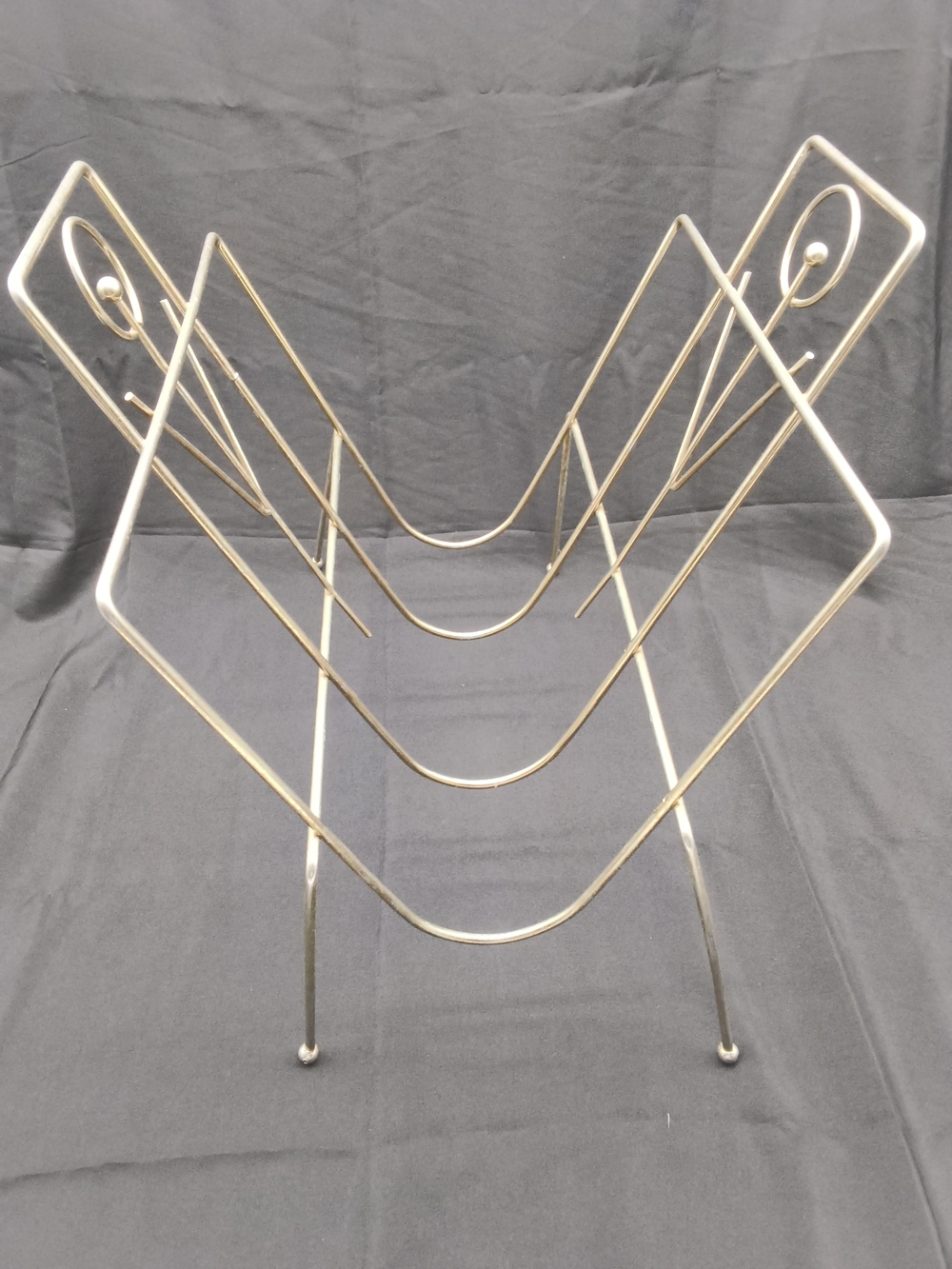 Vintage Mid-Century Modern Brass Wire Magazine Rack – Atomic Ball Feet Detail